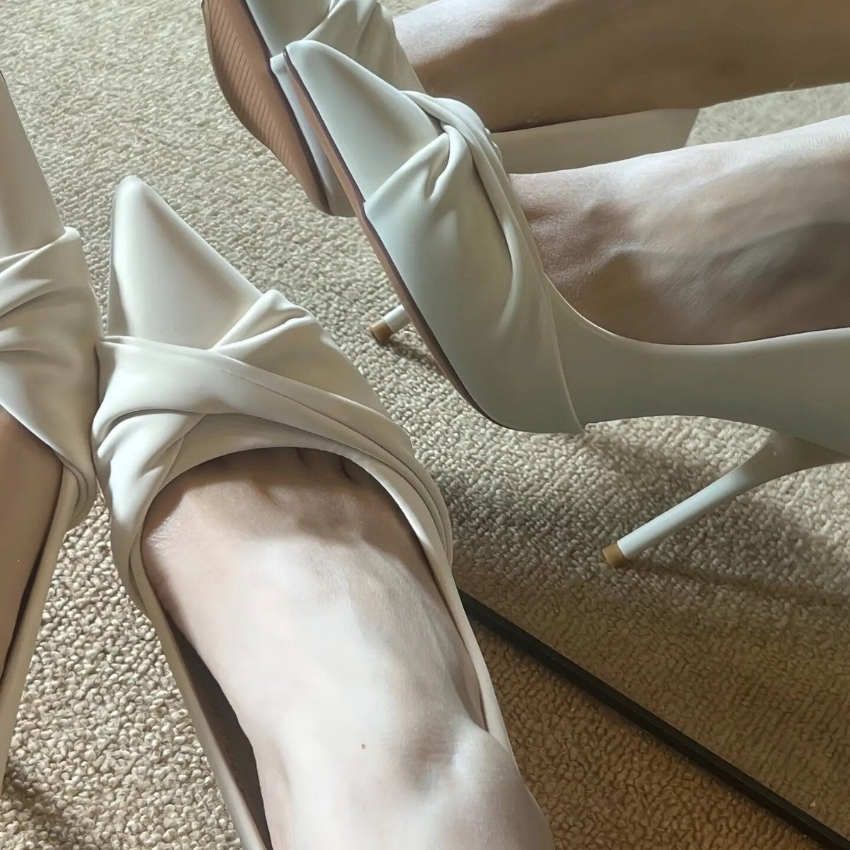 Elegant Style Pleated Off-White High-Heeled Shoes for Women, 2026 New Model, Pointed Toe, Fine Heel, Comfortable for Work