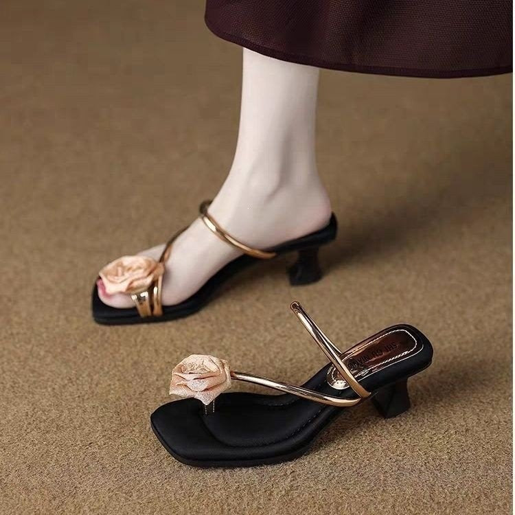 Sheepskin Version~Half-Slipper Style for Women, 2026 Summer New Model, Stunningly Beautiful, Thin Heel, High Heel, Fashionable Sandals