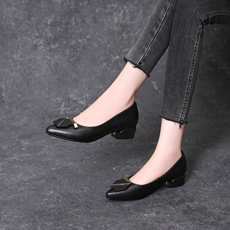 Genuine Leather Low-Heeled Women's Shoes 2026 New Spring and Autumn Soft-Soled Work Shoes for Women Pointed Toe Chunky Heel Leather Shoes Soft Leather Loafers