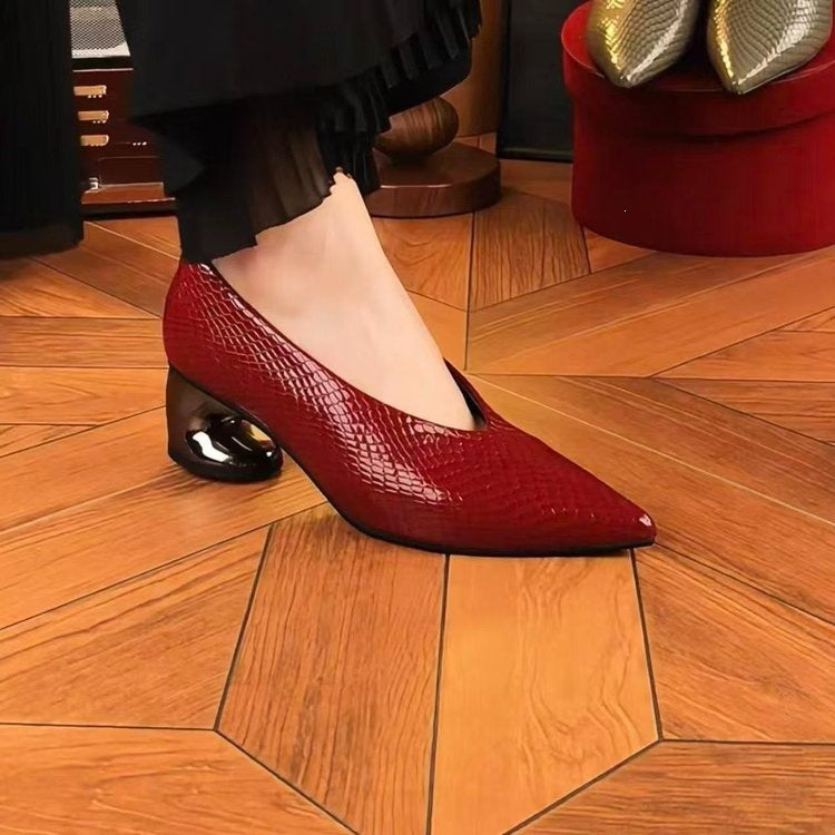 First-Layer Cowhide Pointed-Toe Shallow-Mouth Single Shoes for Women, New Spring and Autumn Style, Genuine Leather Snake Pattern, Thick Heel, Comfortable Mid-Heel Commuting Leather Shoes