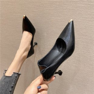 Internet Celebrity High Heels 2026 Spring New French Style Versatile Professional Black Work Shoes with Thin Heels and Pointed Toes - black