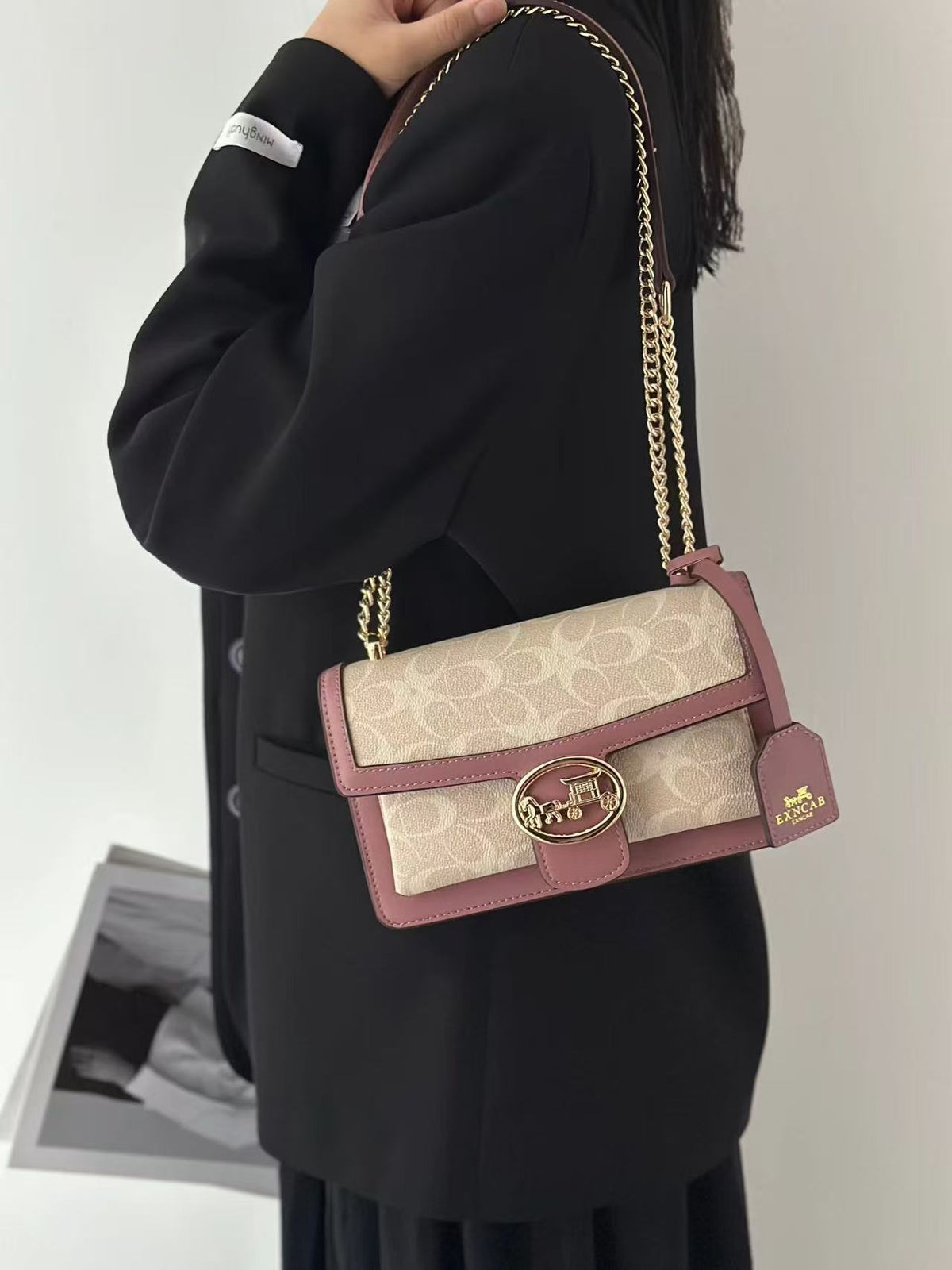 Women’s Patterned Flap Shoulder Bag with Chain Strap