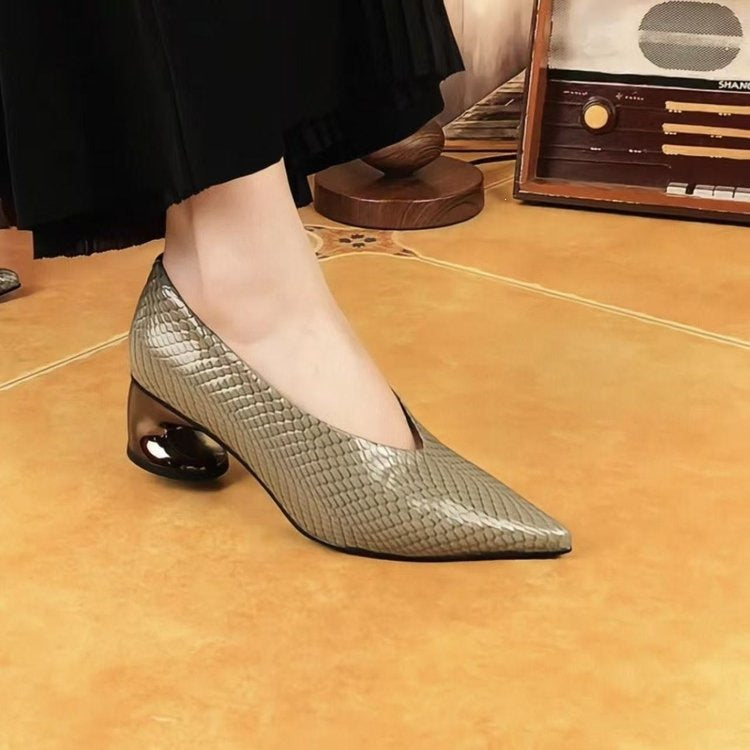 First-Layer Cowhide Pointed-Toe Shallow-Mouth Single Shoes for Women, New Spring and Autumn Style, Genuine Leather Snake Pattern, Thick Heel, Comfortable Mid-Heel Commuting Leather Shoes