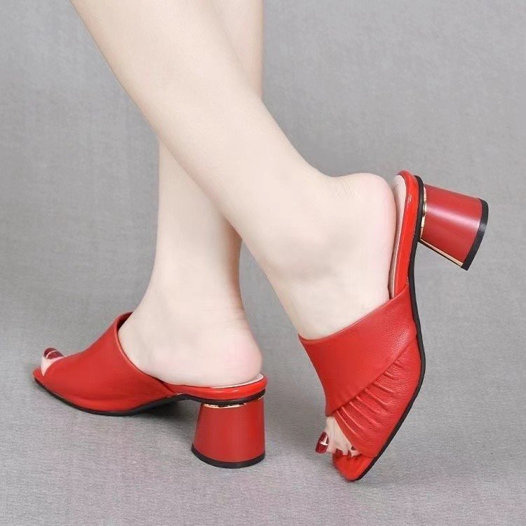 High-Heeled Slippers for Women 2026 Summer New Style Genuine Leather Slippers for Women to Wear Outside, Fashionable and Versatile, Thick Heel, Medium Heel, One-Piece Slippers