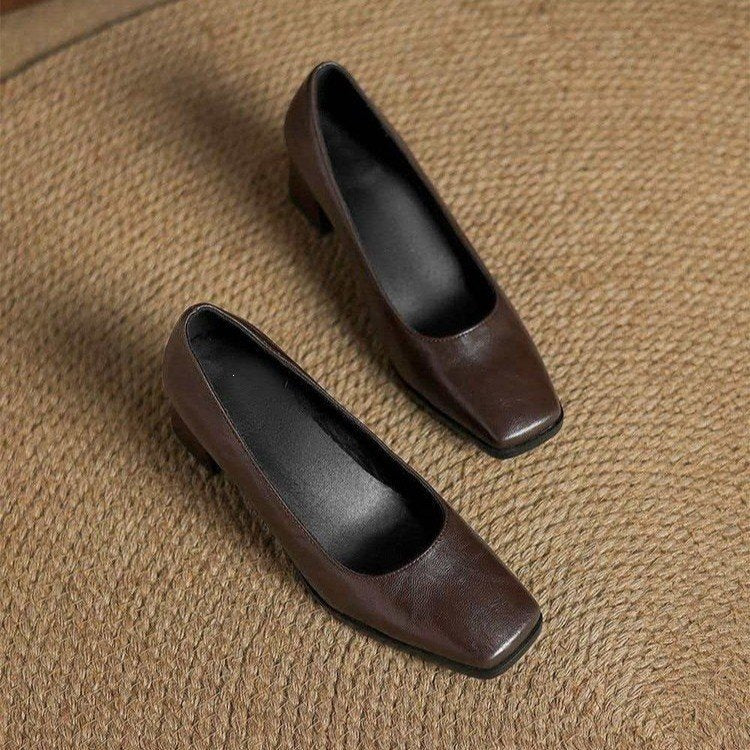 Soft Sheepskin French Retro Black High-Heeled Shoes for Women, New Spring and Autumn Style, Genuine Leather Shallow Mouth Elegant Chunky Heel Single Shoes, Commuter Shoes