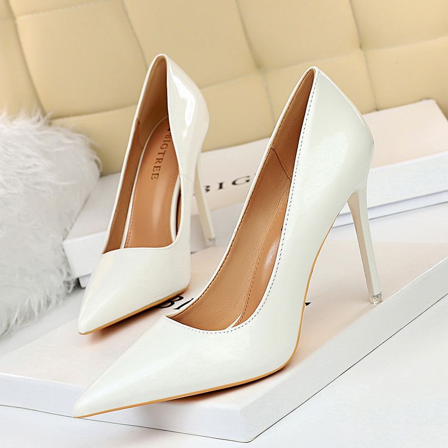 Women’s black pointed toe stiletto pumps classic high heel slip-on dress shoes for office and party wear