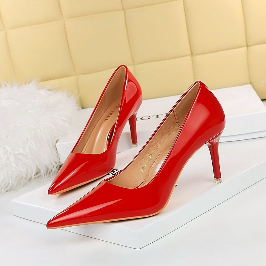 Women’s black pointed toe stiletto pumps classic high heel slip-on dress shoes for office and party wear