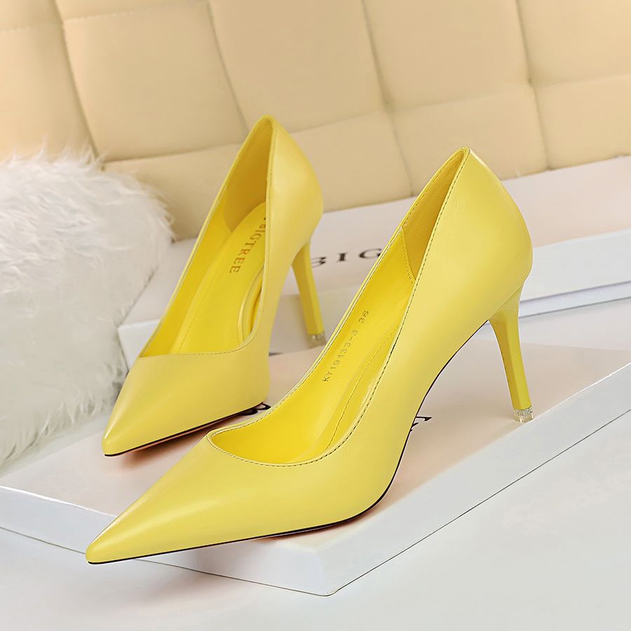 Women’s black pointed toe stiletto pumps classic high heel slip-on dress shoes for office and party wear